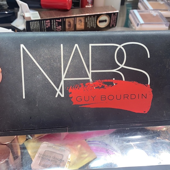 NARS Face Palette! - Picture 2 of 2